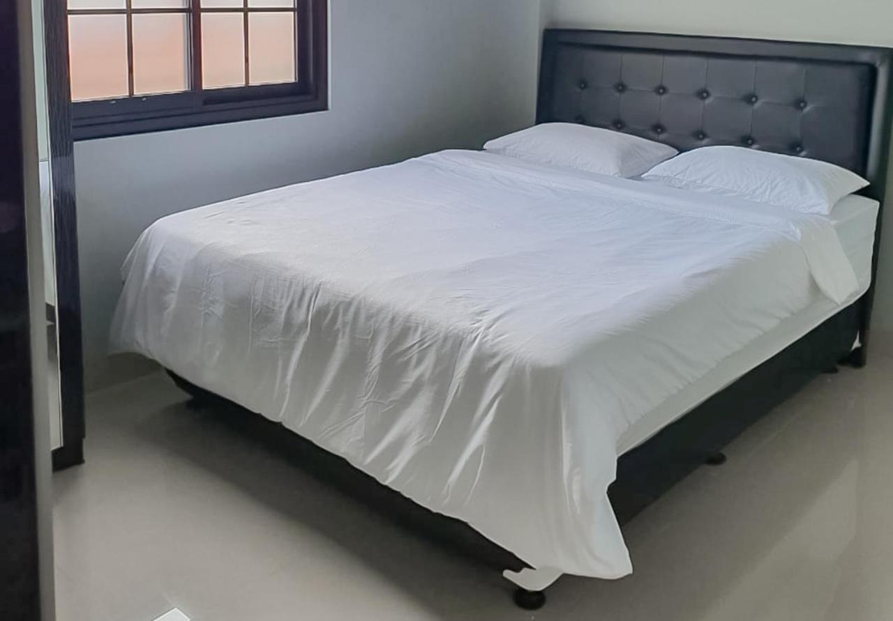 Bumi Ciboled Mitra Reddoorz Near Gerbang Tol Pamulihan Jatinangor Exterior foto